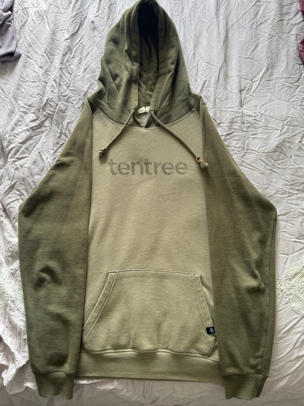 Green Two-tone Raglan Sleeve 10Tree Hoodie